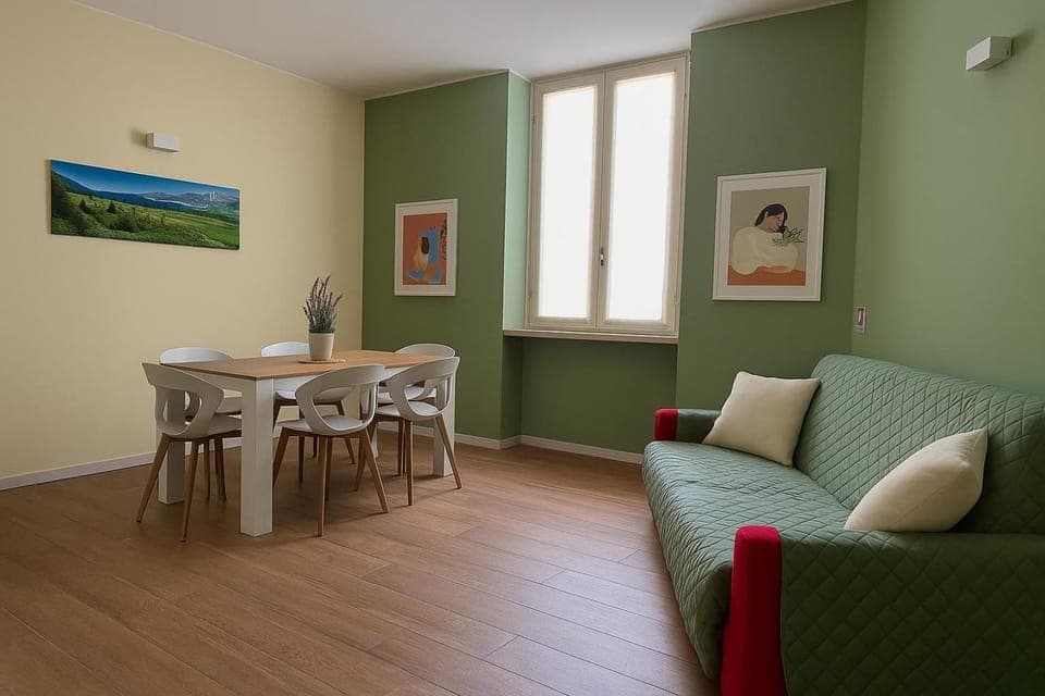 Living room, Seating area, Dining area