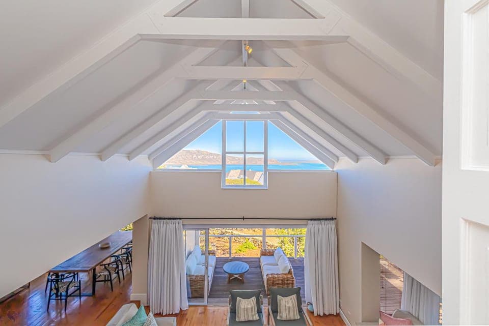 View (from property/room), Living room, Seating area