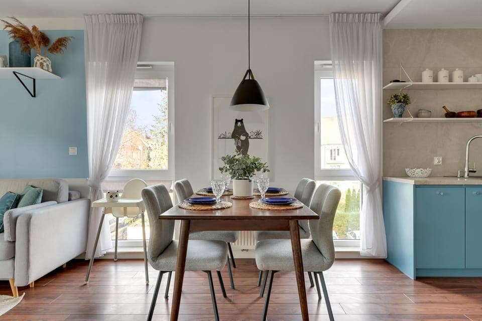 Living room, Seating area, Dining area