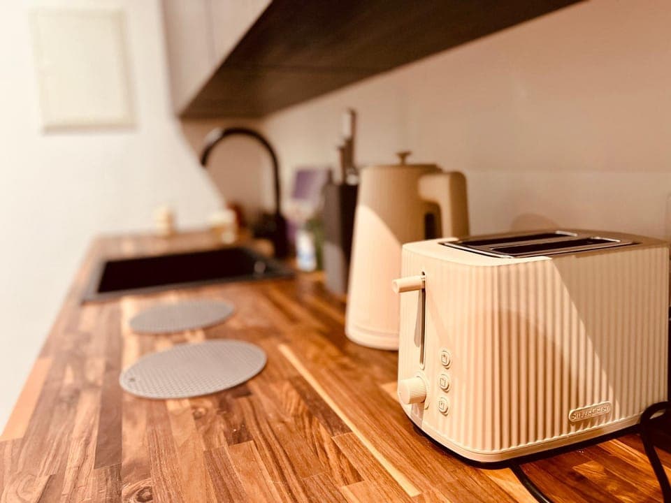 Coffee/tea facilities, Kitchen or kitchenette, toaster