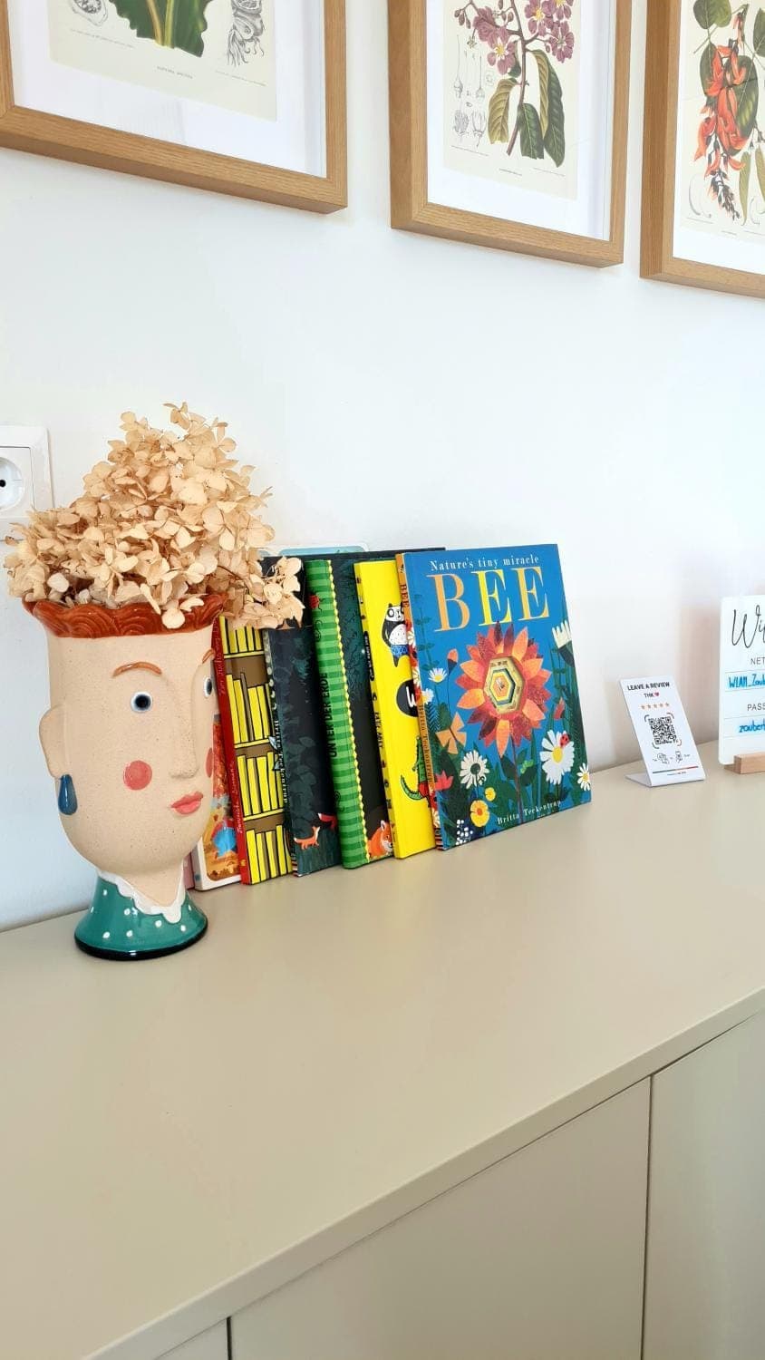 Library, Decorative detail, children, young children