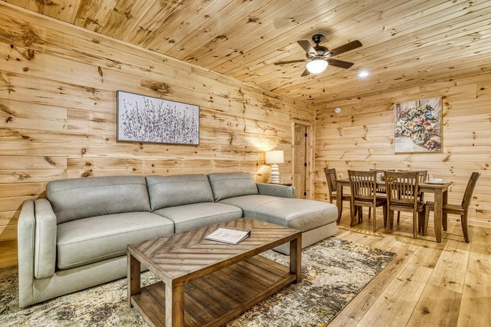 Serenity Brook- Pickleball Court, Creek, WIFI, Mountain Views, Starting at 99 Chalet in Cosby