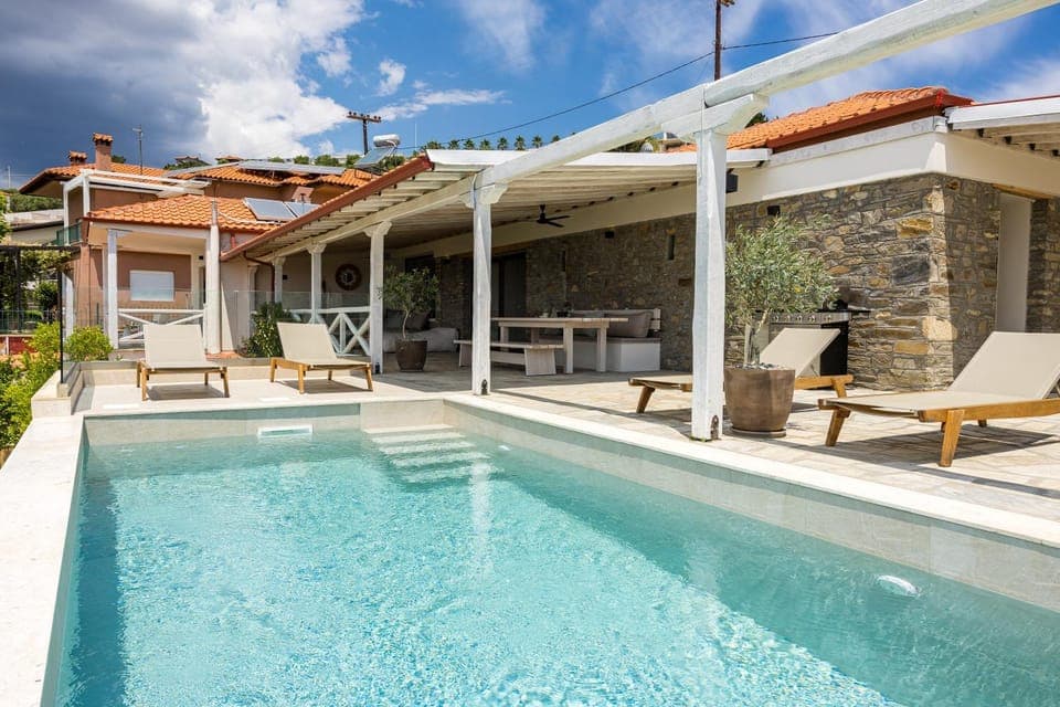 Property building, Swimming pool