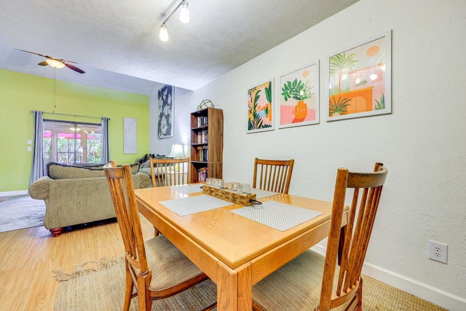 Walk to Beach Gem with Fenced Yard in St Augustine Apartment in Vilano Beach