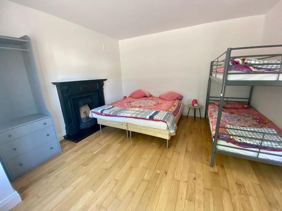 Artisthostel Letterkenny Hostel in Letterkenny