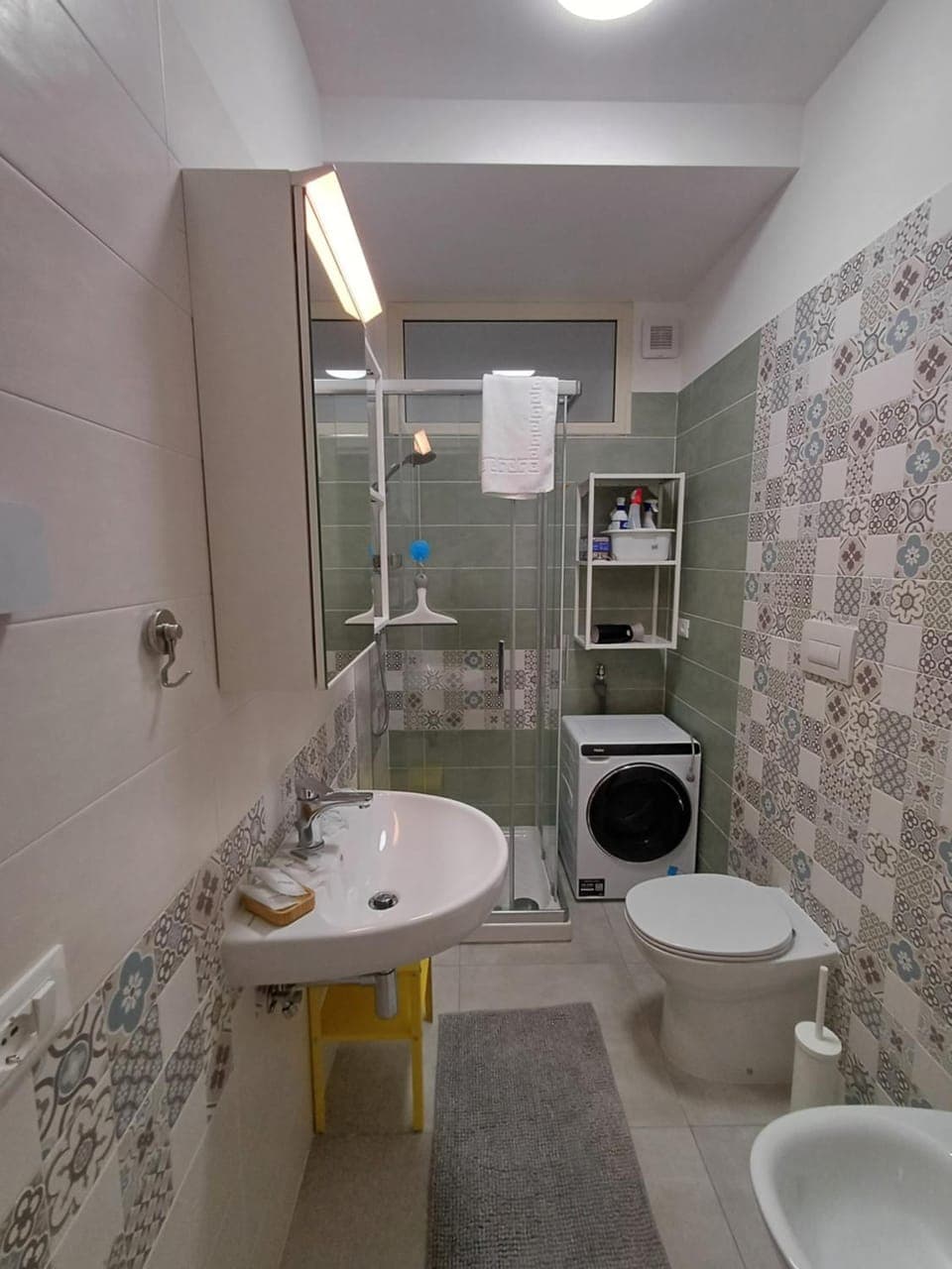 Bathroom, bidet, washing machine