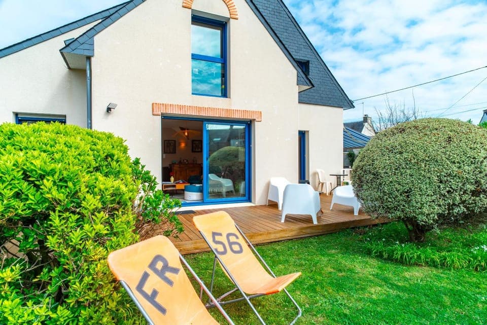 Property building, Garden