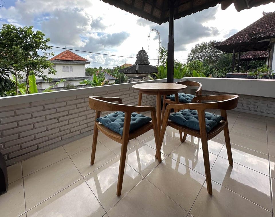 View (from property/room), Balcony/Terrace, Seating area, Dining area, Garden view