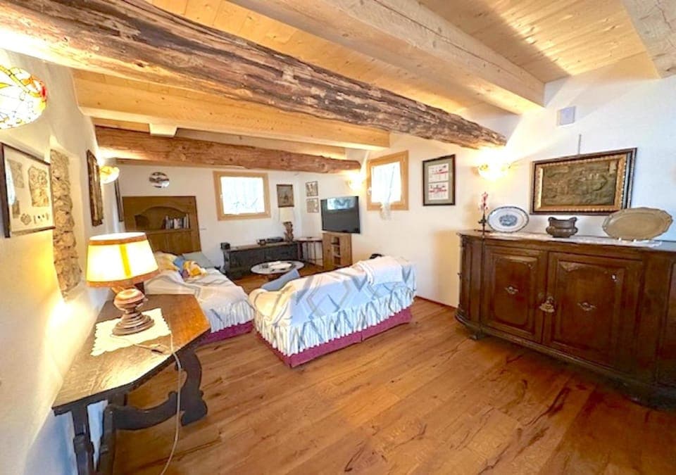 Property building, Living room