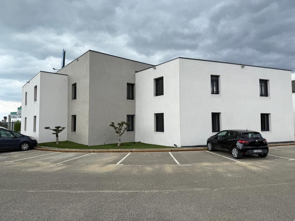 Property building, Parking