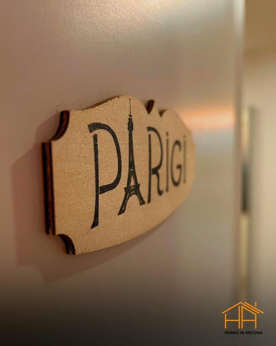 Property logo or sign, Logo/Certificate/Sign, Text overlay, Certificate/Award