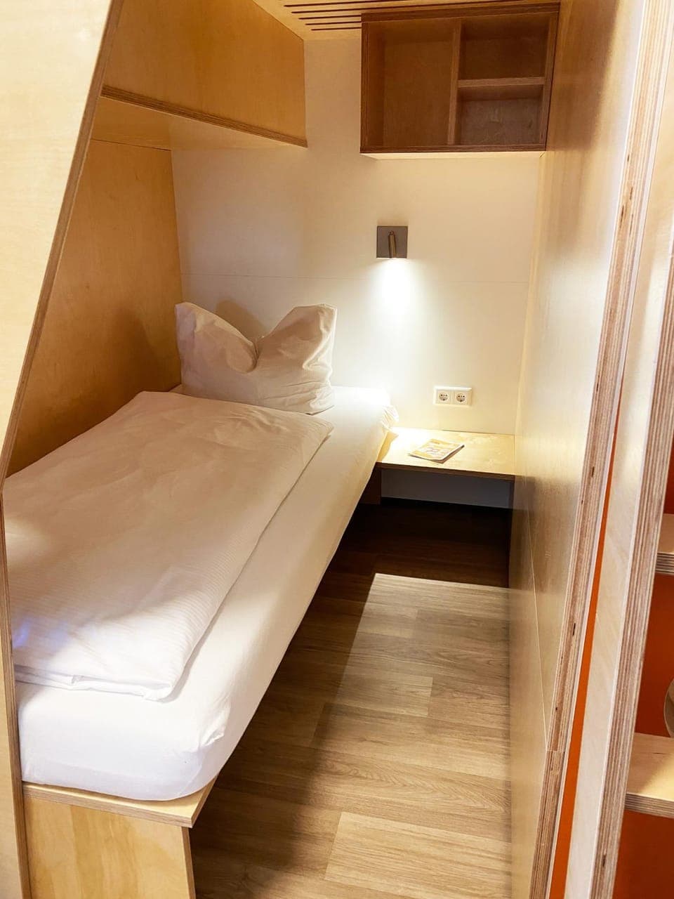 Bed, Photo of the whole room, Bedroom, bunk bed