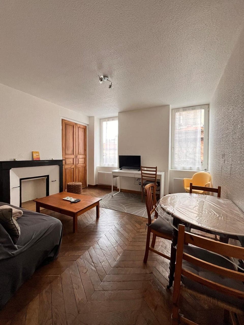 Communal lounge/ TV room, TV and multimedia, Living room, Dining area