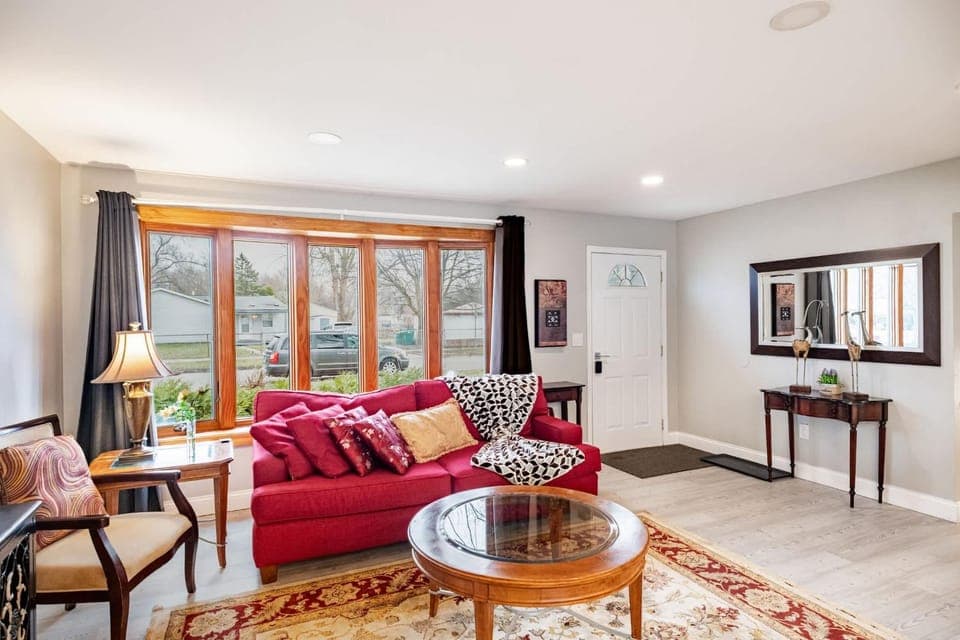 TV and multimedia, Living room, Seating area