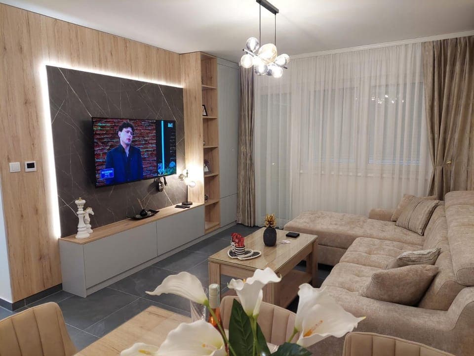 TV and multimedia, Living room, Seating area