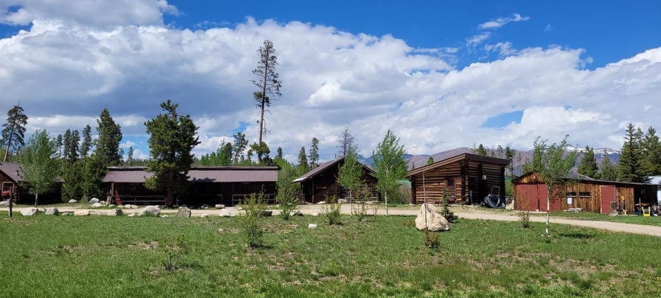 Colorado Cabin Adventure Cabin in Rocky Mountain National Park
