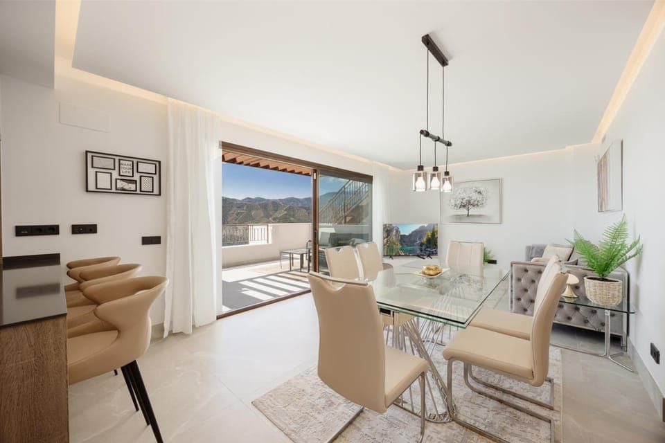 TV and multimedia, Balcony/Terrace, Kitchen or kitchenette, Living room, Seating area, Dining area