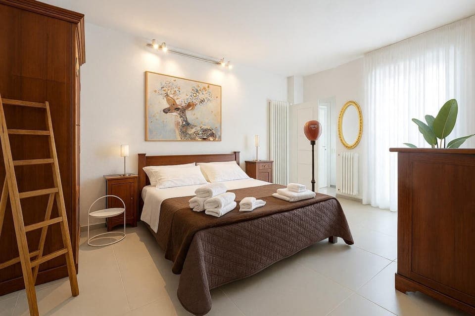 Bed, Photo of the whole room, Bedroom, towels, wardrobe