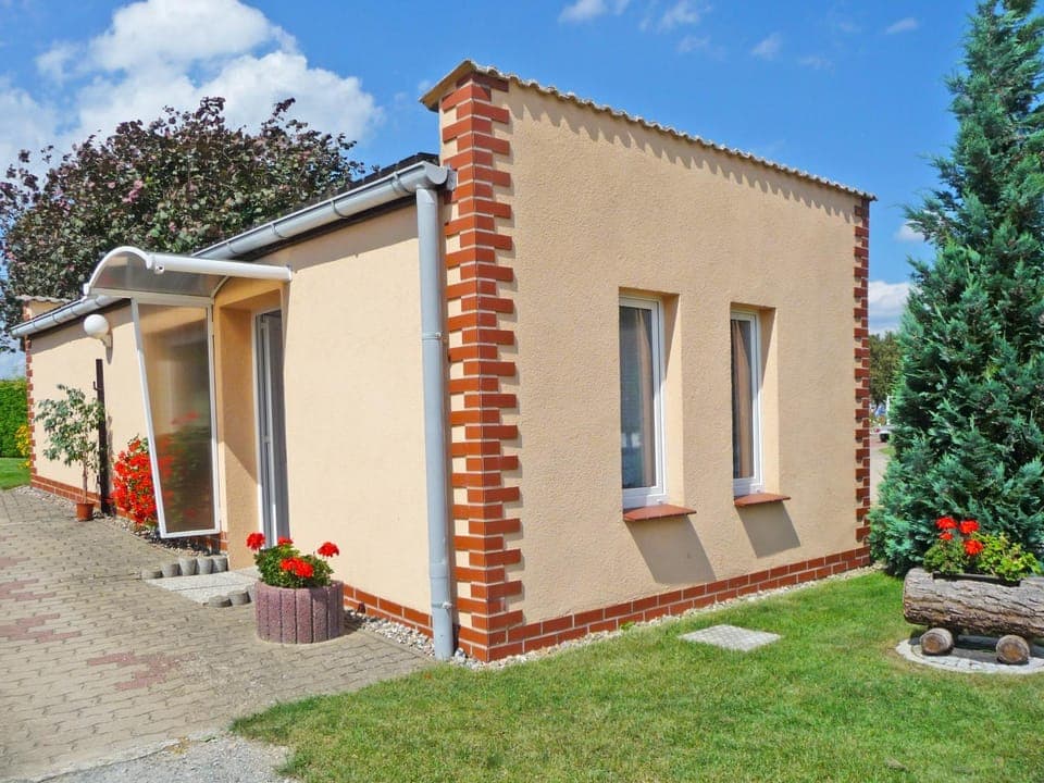 Facade/entrance, Garden view