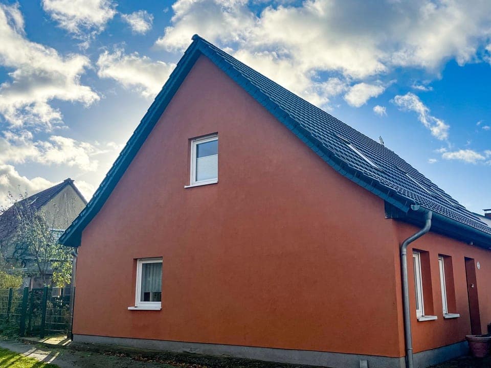 Property building, Day