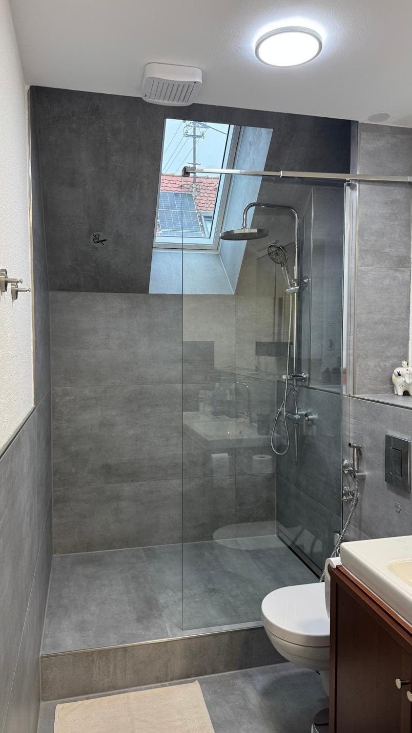 Shower, Toilet, Bathroom