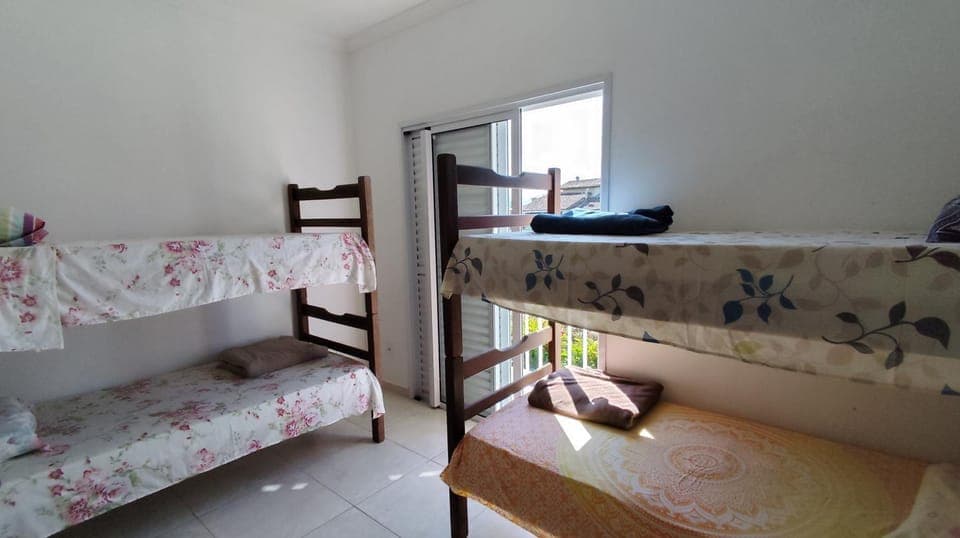 Photo of the whole room, Bedroom, bunk bed