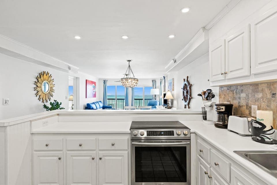 Pinnacle Port B3-405 House in Sunnyside
