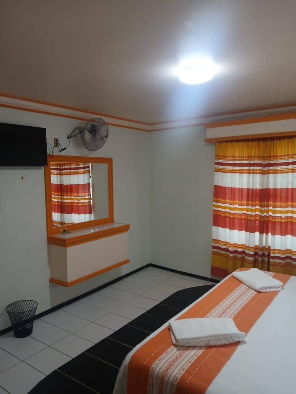 Bed, TV and multimedia, Bedroom, air conditioner