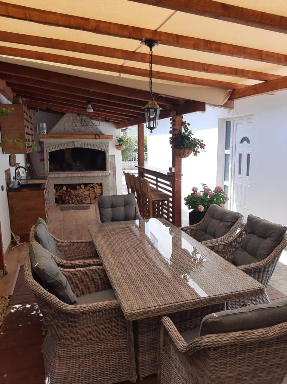 Seating area