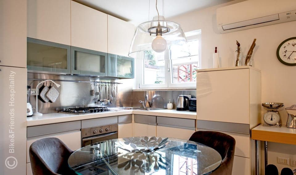 Dining area, dishwasher, oven, stove, kitchen