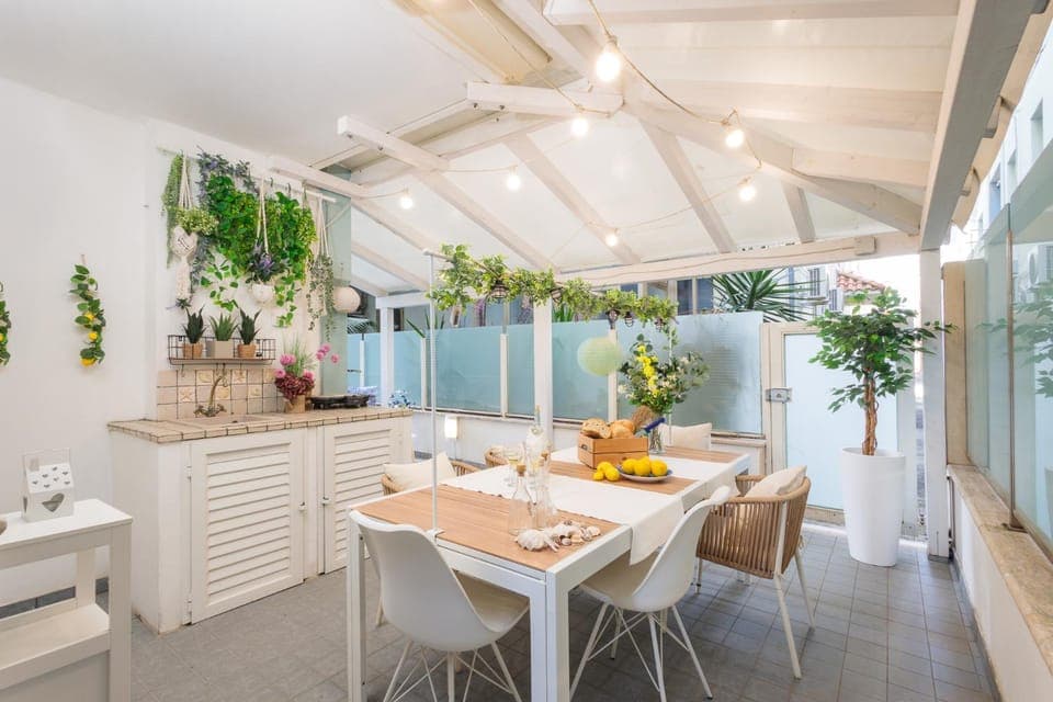 Patio, Kitchen or kitchenette