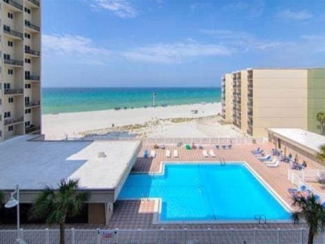 Balcony/Terrace, Beach, Pool view, Sea view, Swimming pool, sunbed
