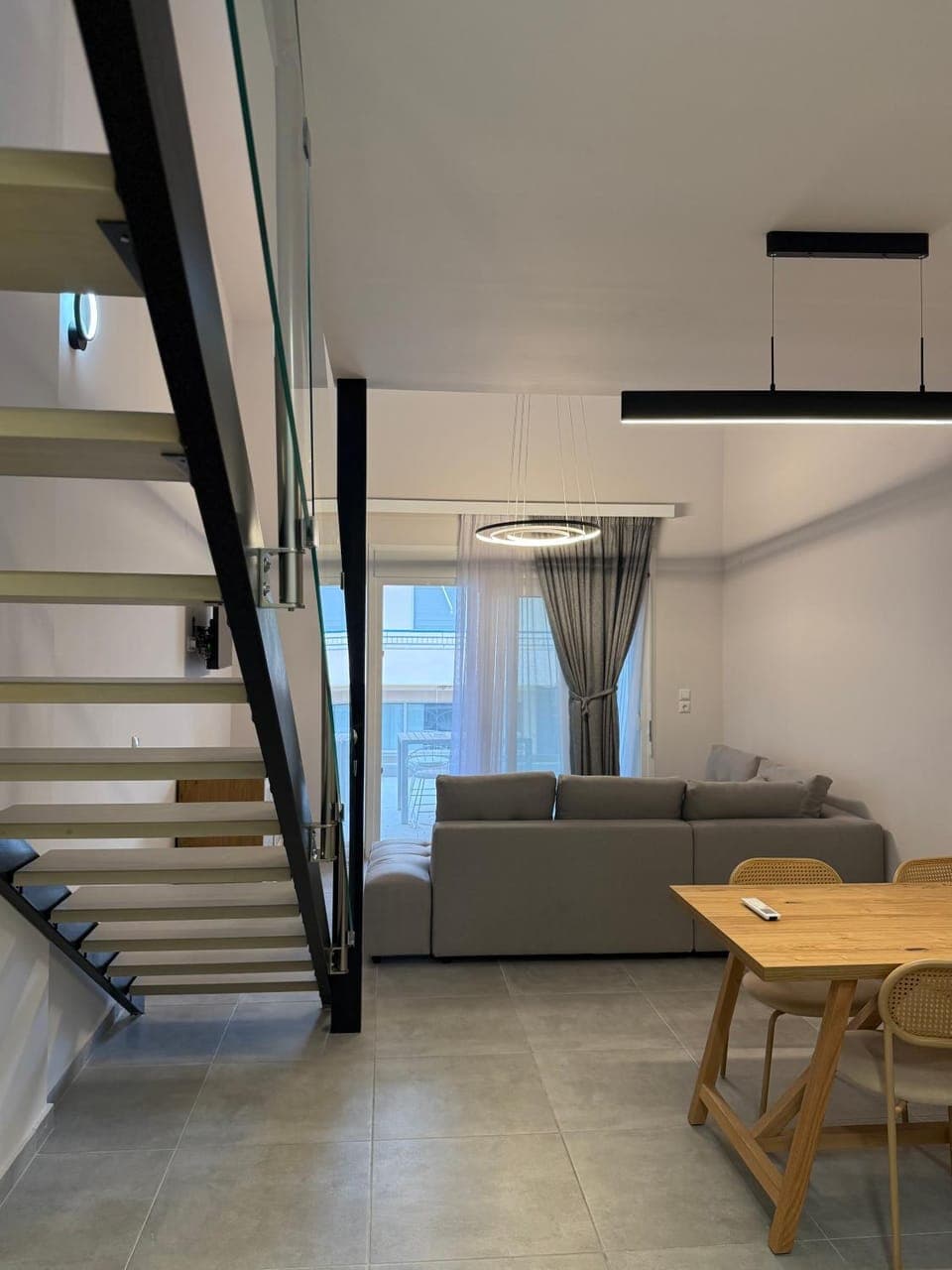 Living room, Photo of the whole room, Seating area