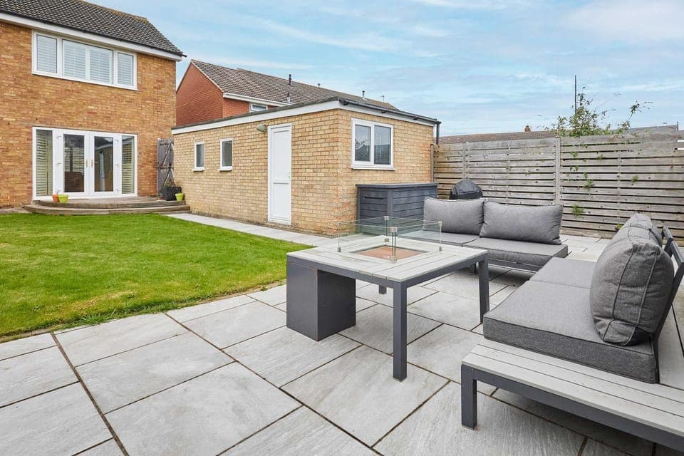 Property building, Garden, Seating area