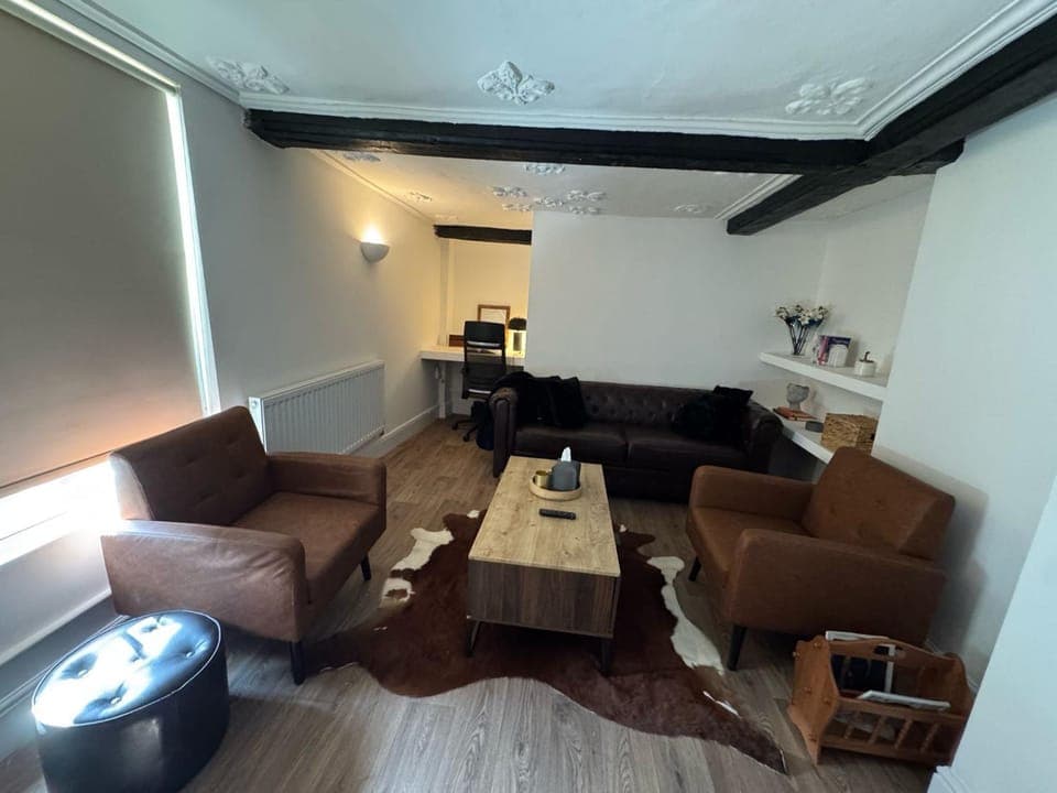 TV and multimedia, Seating area