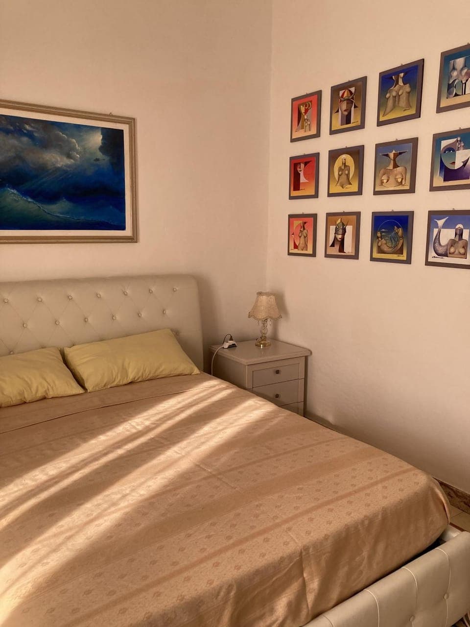 Bed, Decorative detail, Bedroom