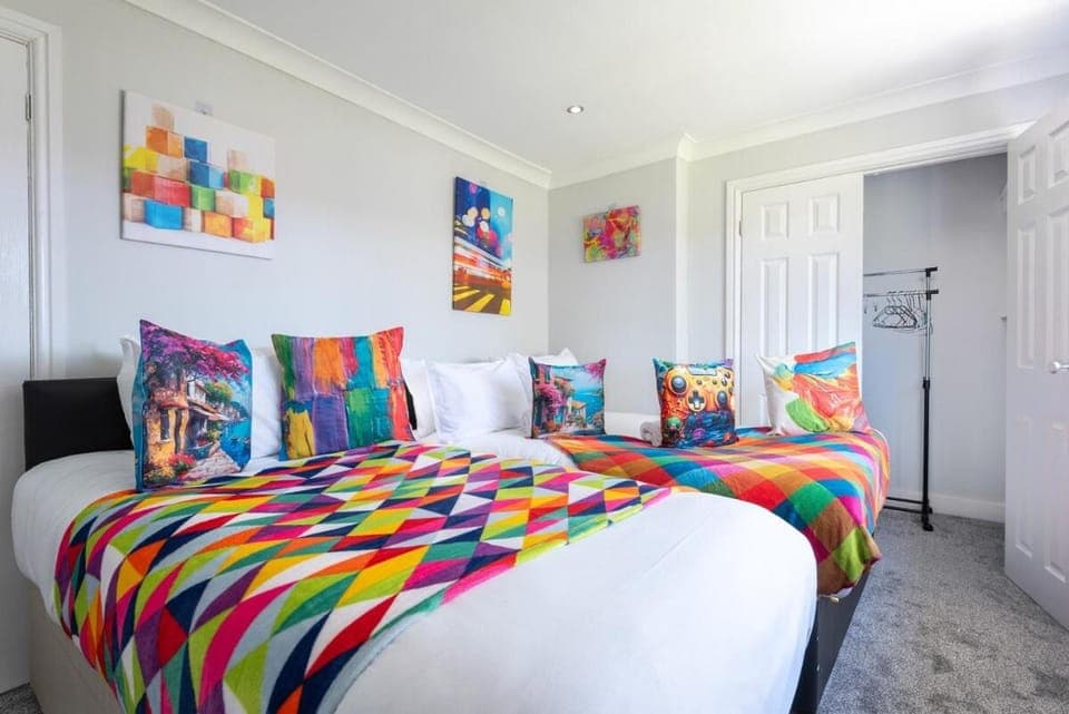 Bed, Photo of the whole room