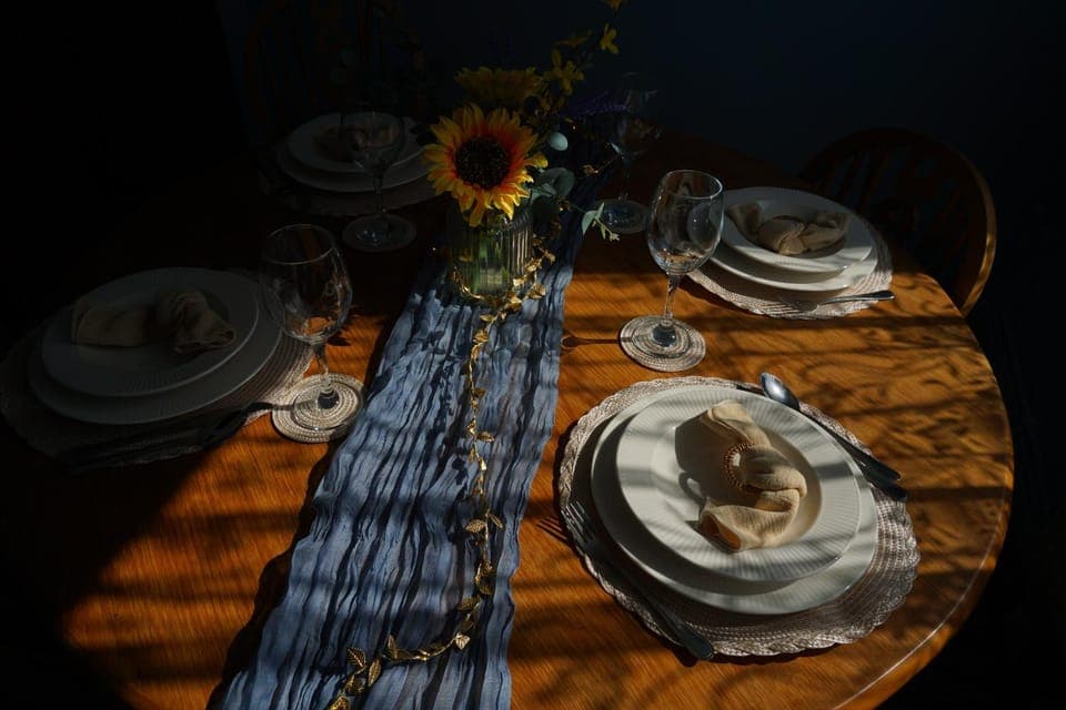 Food and drinks, Dining area, Food