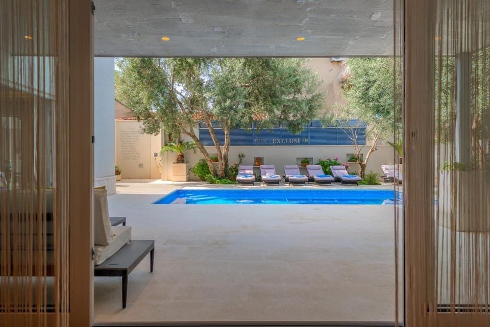 Garden, View (from property/room), Swimming pool, Swimming pool, Inner courtyard view