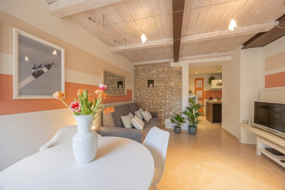 Communal lounge/ TV room, Living room, Seating area, Dining area