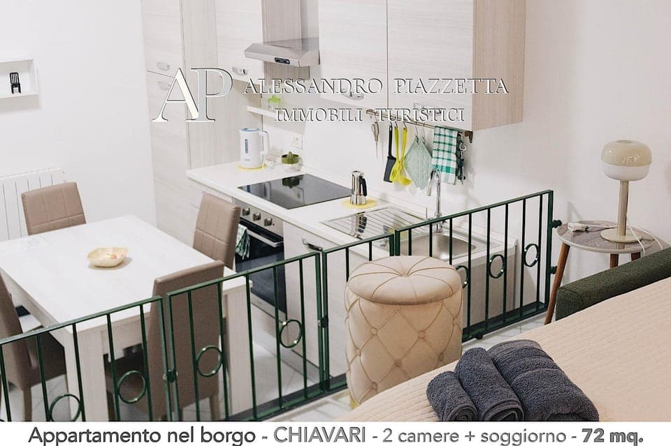 Kitchen or kitchenette, Dining area, stove