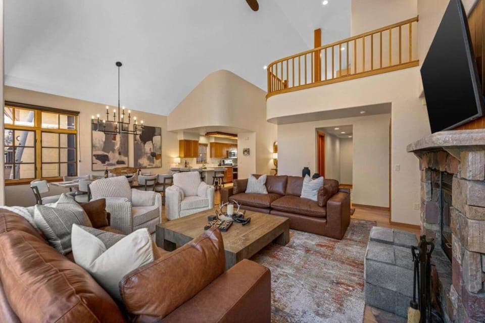 TV and multimedia, Living room, Seating area