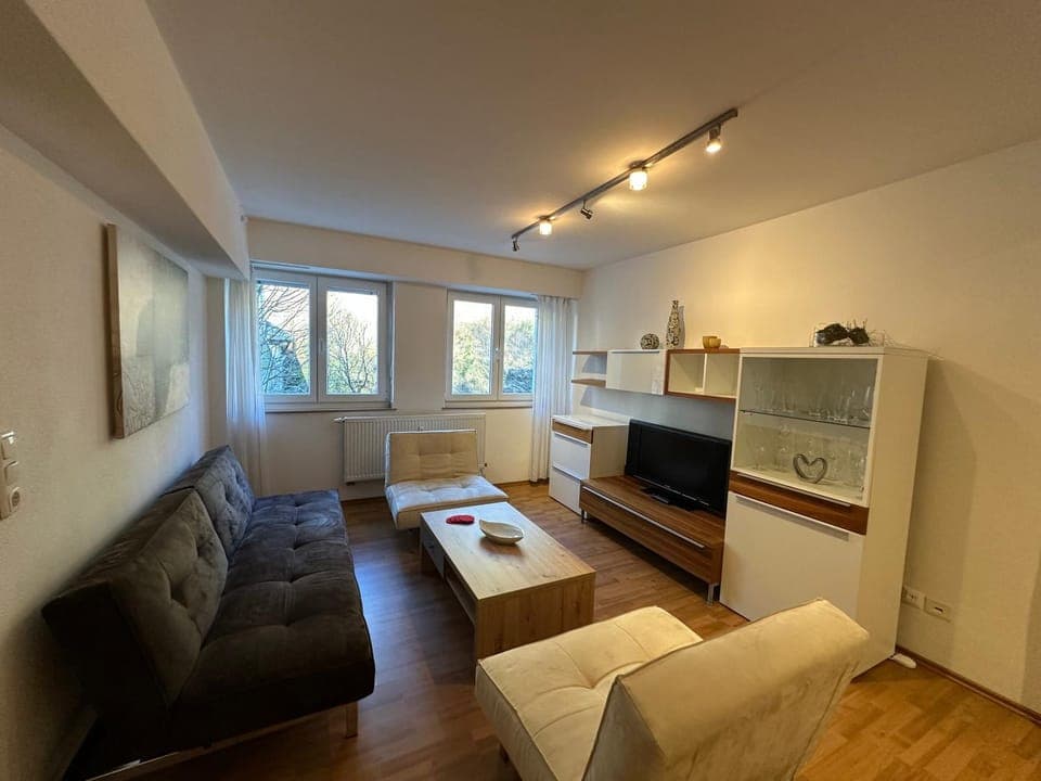 Communal lounge/ TV room, TV and multimedia, Living room