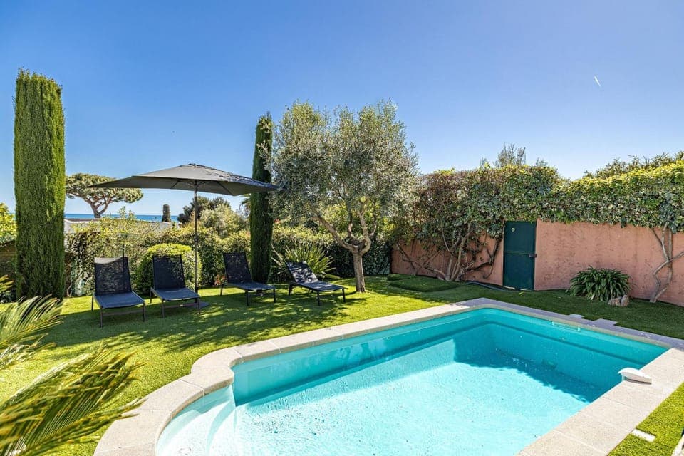 Garden, Swimming pool