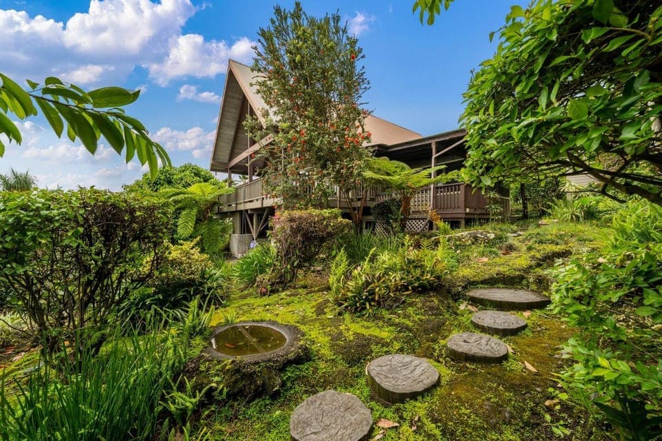 Property building, Natural landscape, Garden view