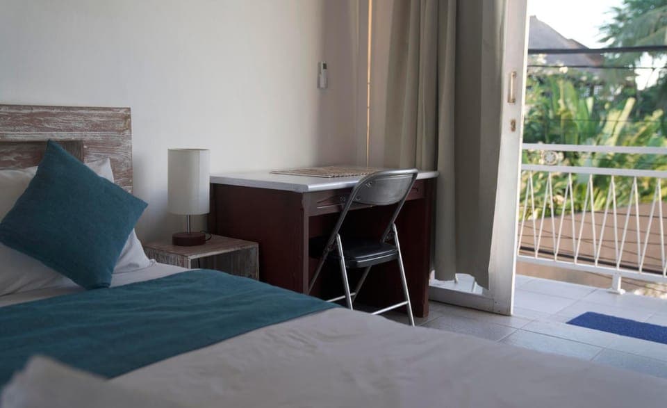 Bed, View (from property/room), Balcony/Terrace, Photo of the whole room, Bedroom