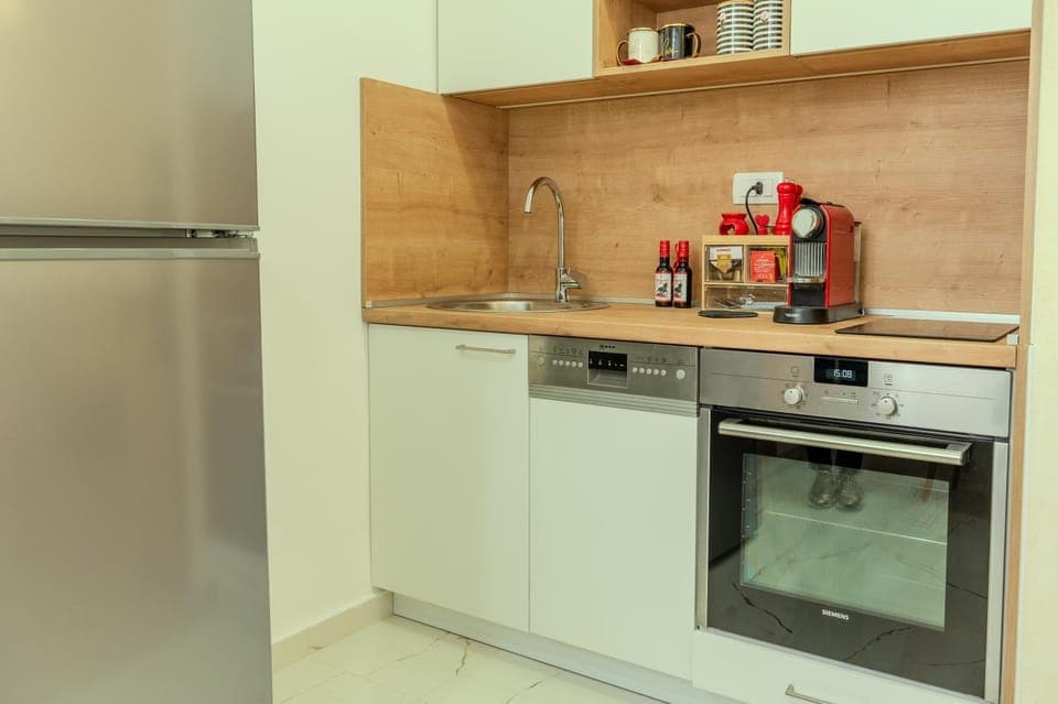 Coffee/tea facilities, kitchen