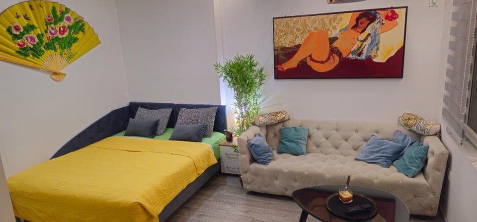 Seating area, Bedroom