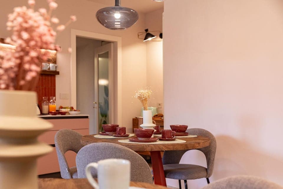 Breakfast, Internal: Not applicable to any particular room