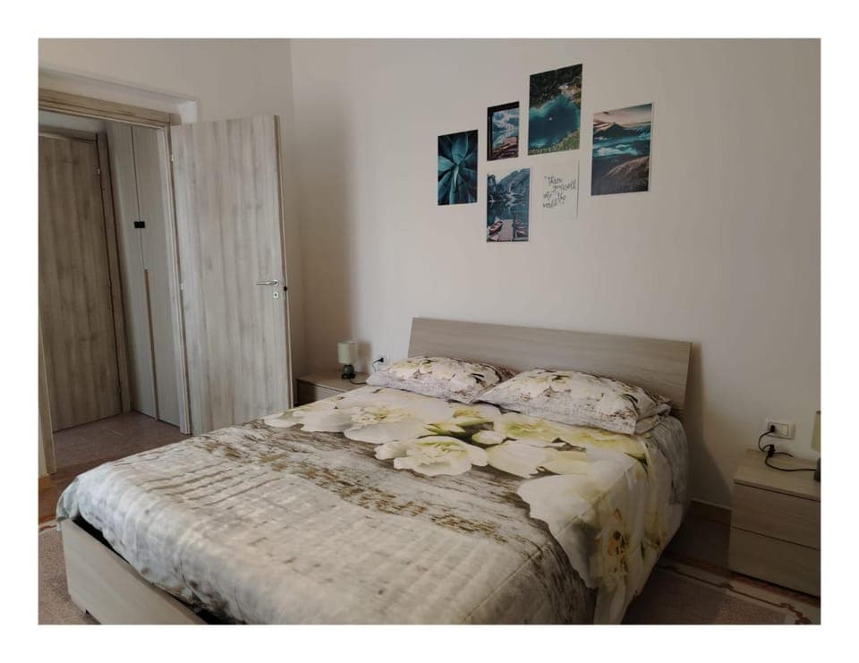 Bed, Bedroom, wardrobe